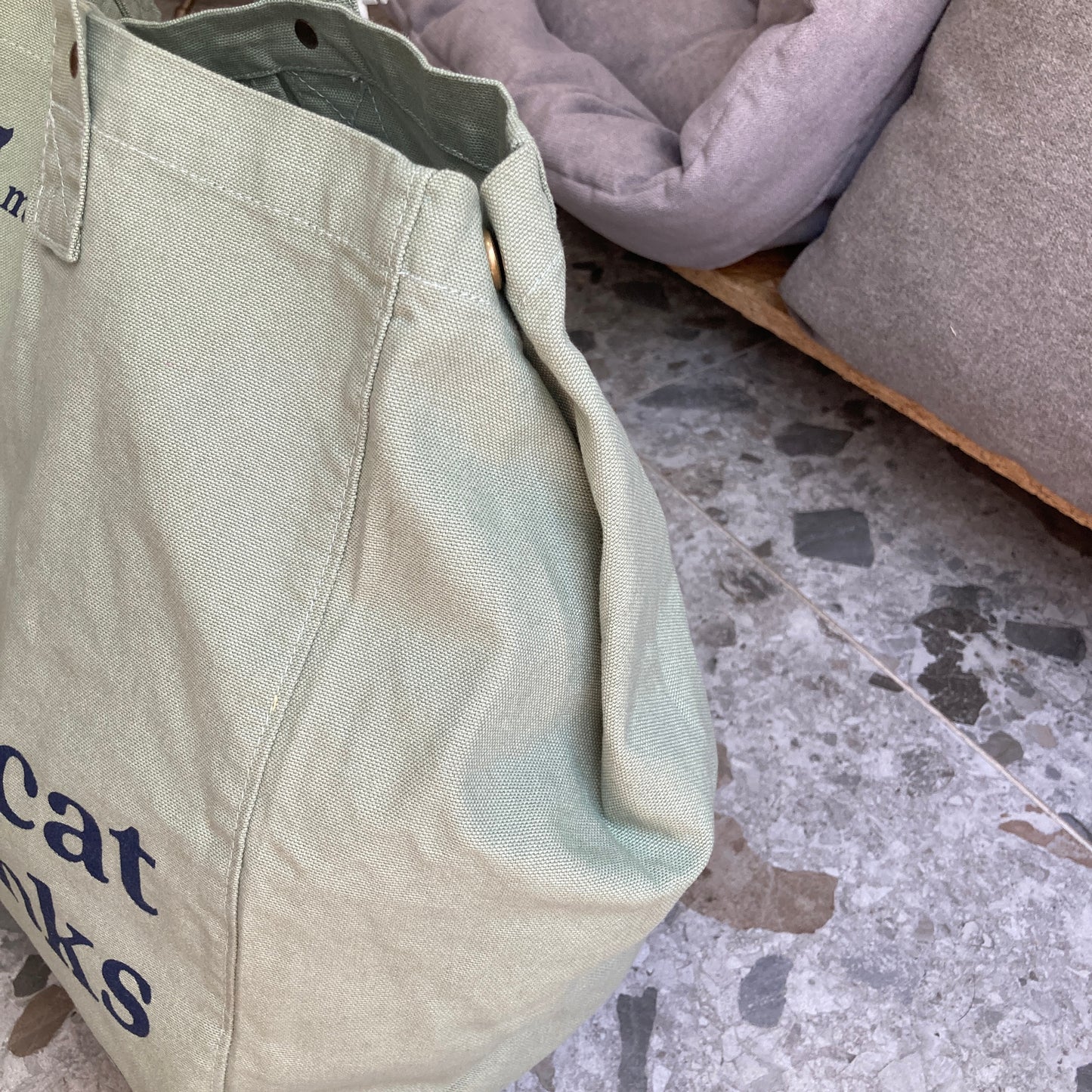 Le Murphy week-end, cabas vert - My cat thinks I'm awesome