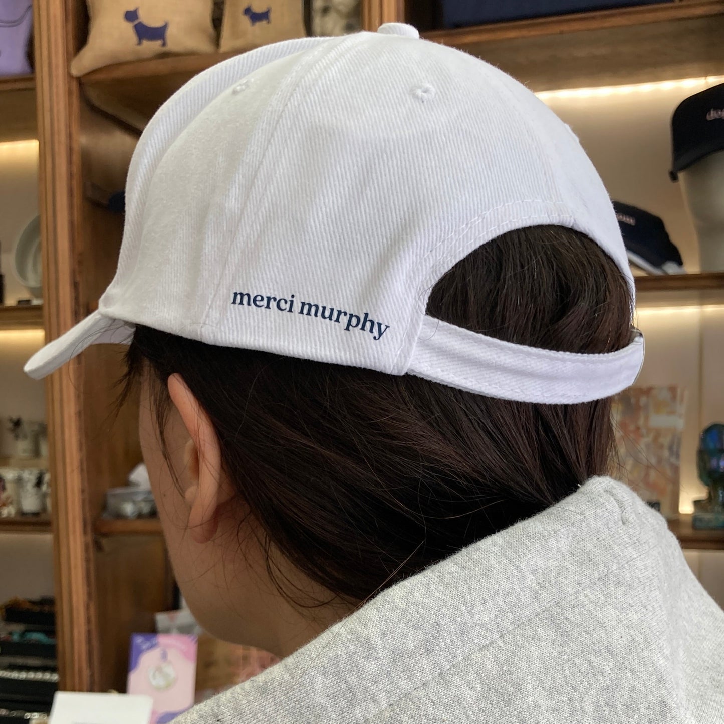 Casquette dog mom blanche