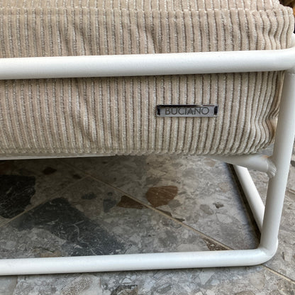 Lit design en acier et velours côtelé gris clair