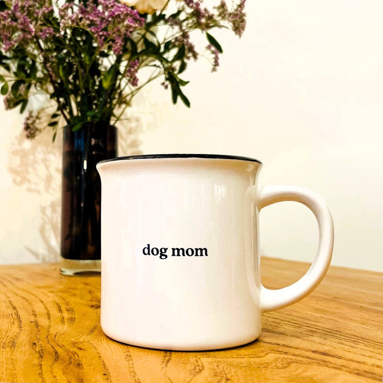 Mug dog mom